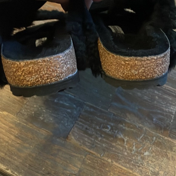 Birkenstock Arizona Genuine Shearling Sandals🖤 - Picture 8 of 12